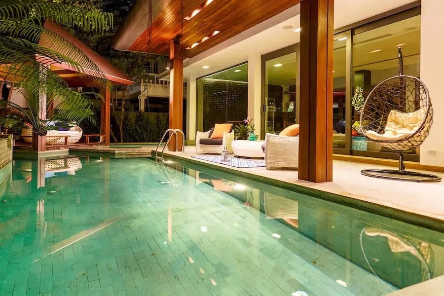 private pool at a 6 bedroom pool villa in Ekamai Bangkok