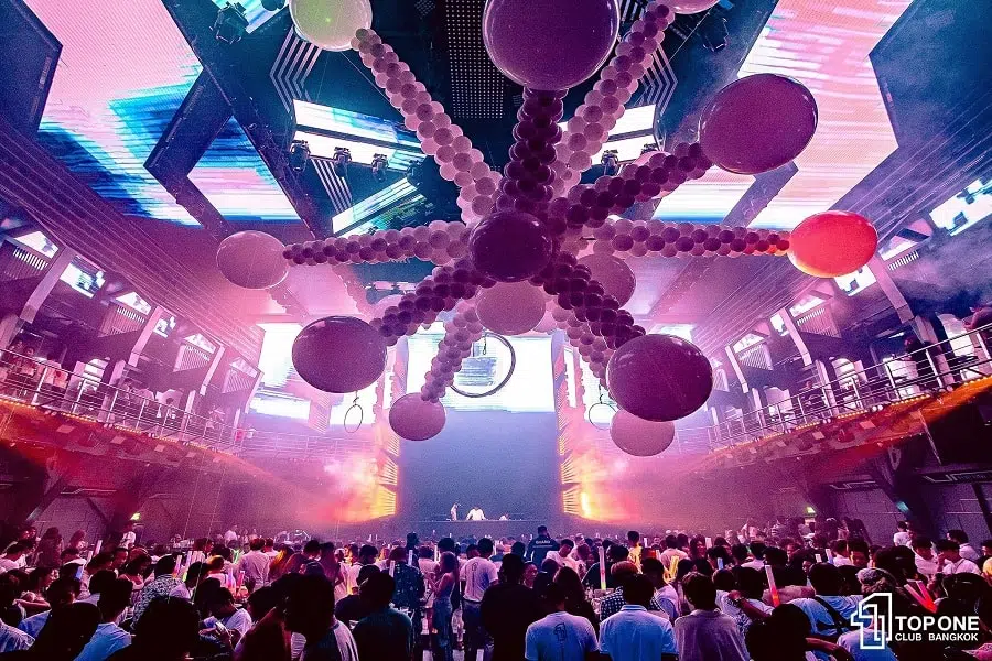 huge balloons on the ceiling of TopOne Club in Ratchada