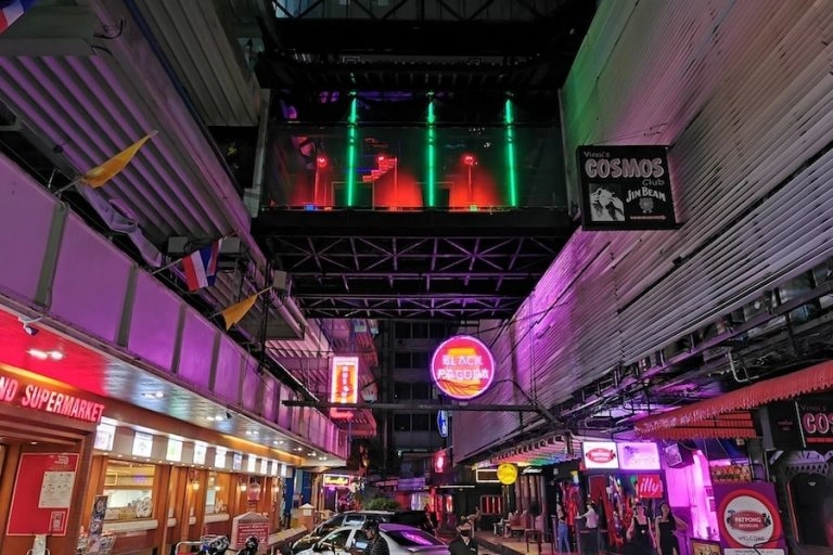Patpong in Bangkok Red Light District 2024 Guide