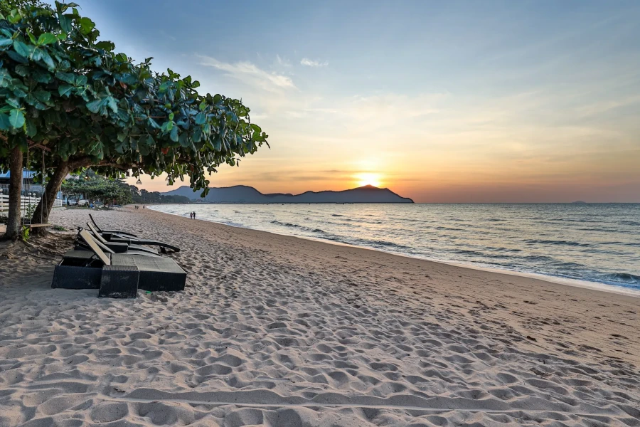 Beautiful view of the sunset at Jomtien beach Pattaya.