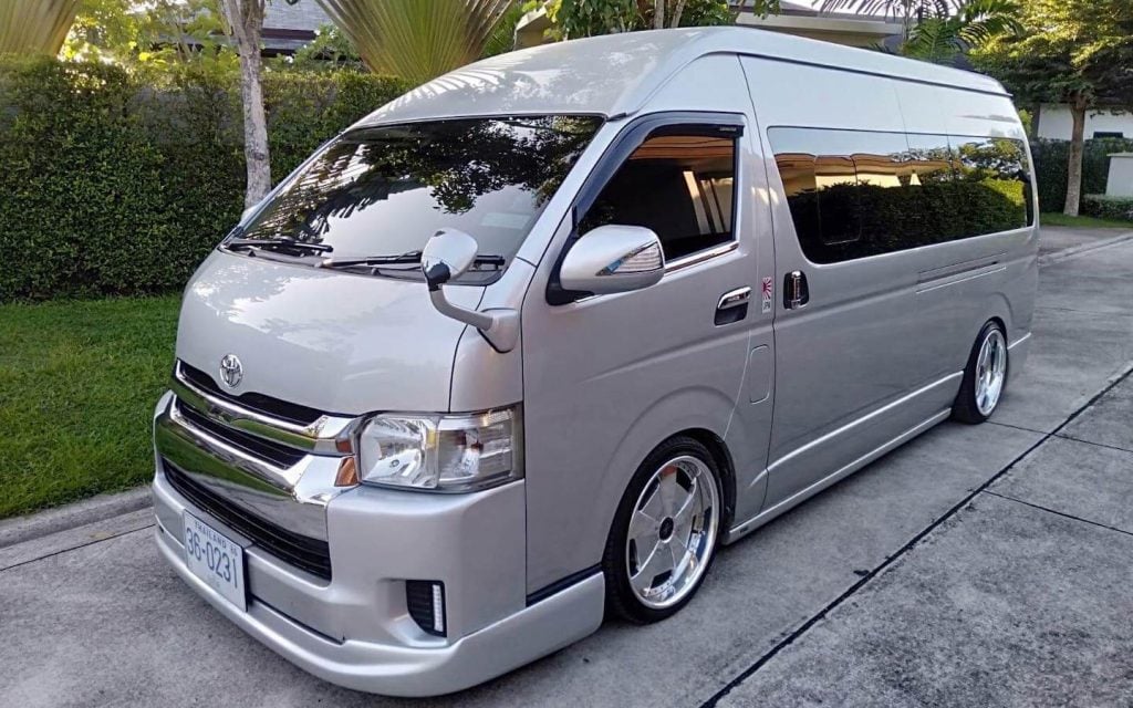 luxury vip minivan in Thailand
