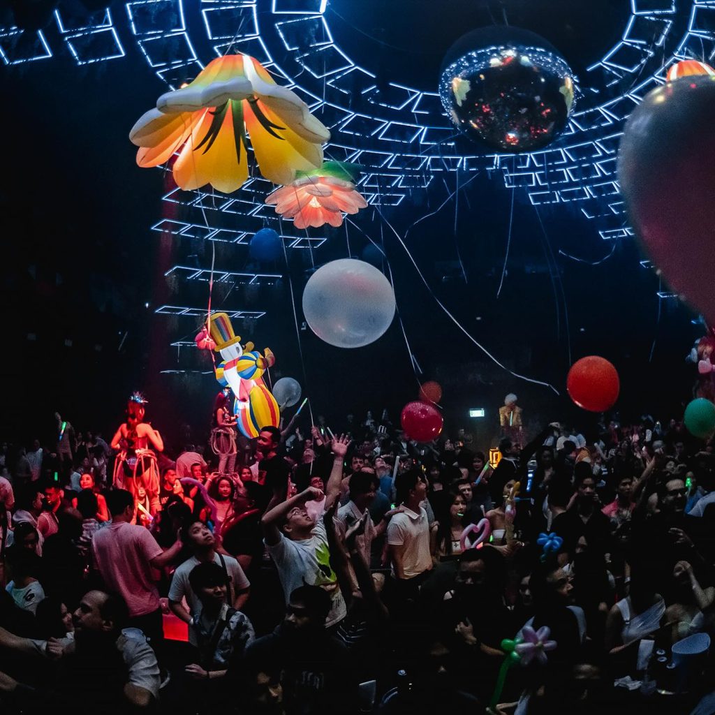 night 1 of mu in’s 1st anniversary2