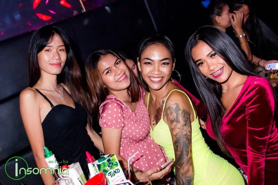 hot Thai girls at Insomnia Club in Pattaya