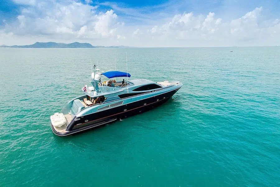 luxury private yacht charter in Pattaya