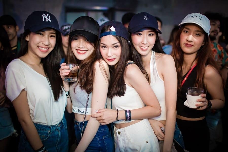 young Thai girls at BEAM Bangkok