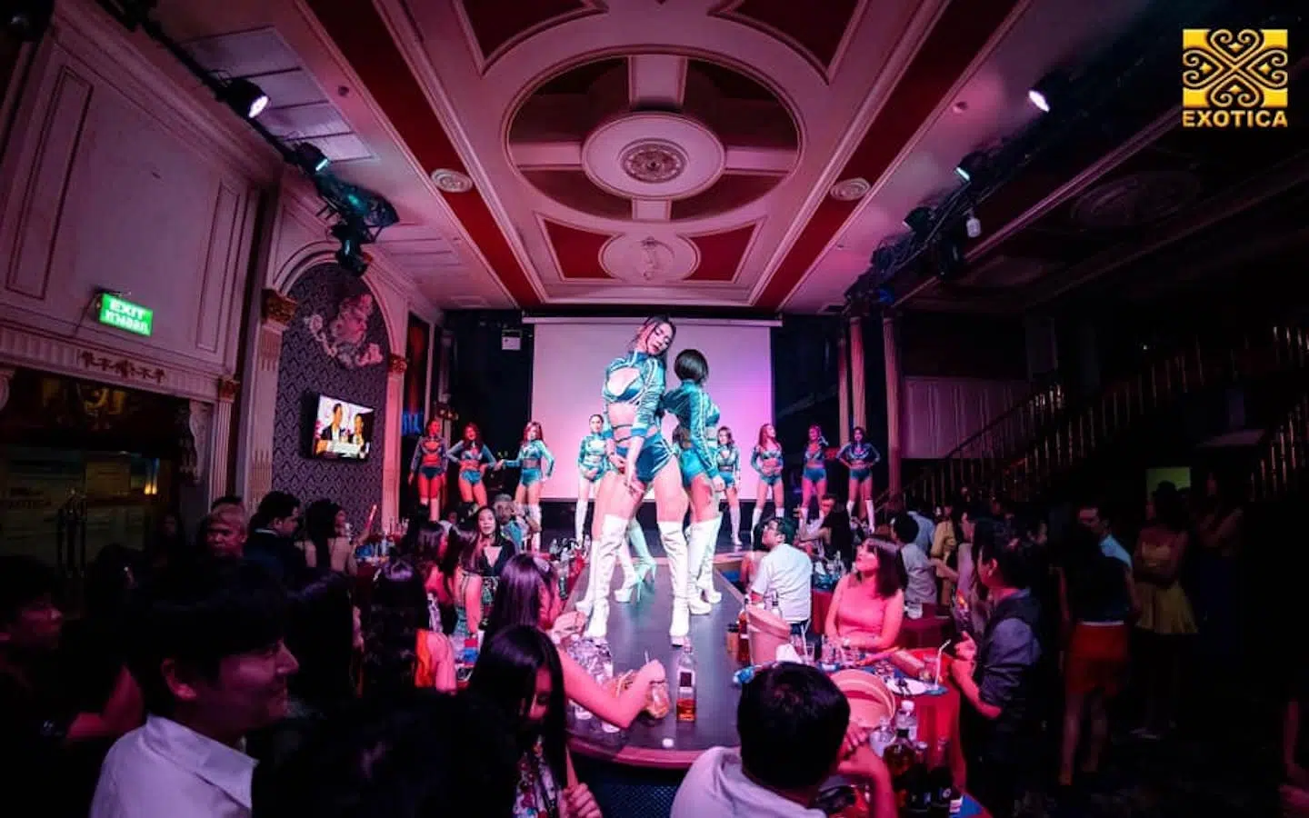 thai girls performing a show on stage at Exotica Bangkok
